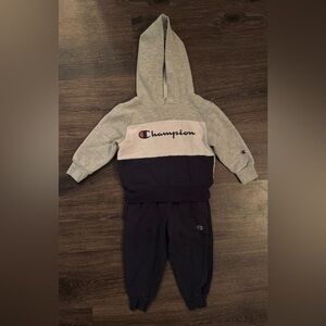 Champion toddler sweatsuit, size 2T